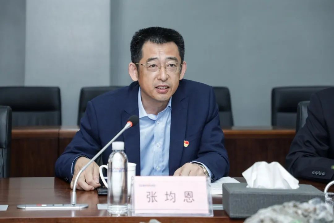 以党建促业务，以业务强党建——青岛西海岸公用事业集团考察KAIYUN·开云「中国」官方网站智能