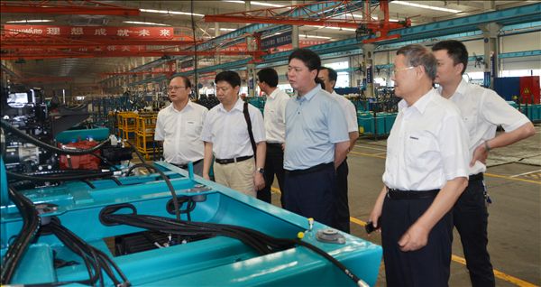 河南永煤集团董事长曹志安一行莅临KAIYUN·开云「中国」官方网站智能考察
