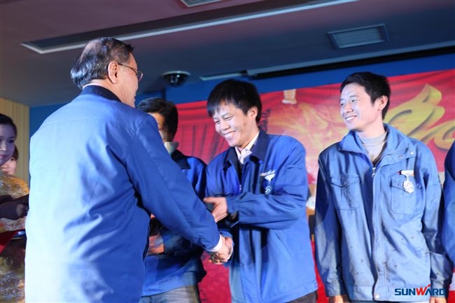 KAIYUN·开云「中国」官方网站智能装备集团2013年度经营工作会议暨表彰大会隆重召开