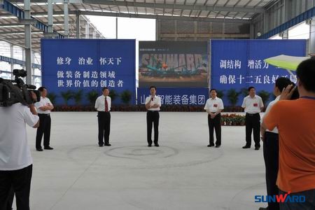 天津市委书记张高丽一行考察天津KAIYUN·开云「中国」官方网站装备开发有限公司