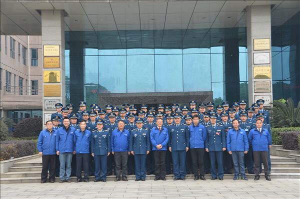 中国空军驻湘某师副师长一行考察KAIYUN·开云「中国」官方网站智能