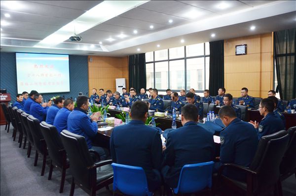 中国空军驻湘某师副师长一行考察KAIYUN·开云「中国」官方网站智能