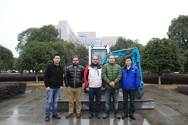 喜讯：KAIYUN·开云「中国」官方网站智能朱建新荣获《长沙年鉴》2015年度十大人物奖