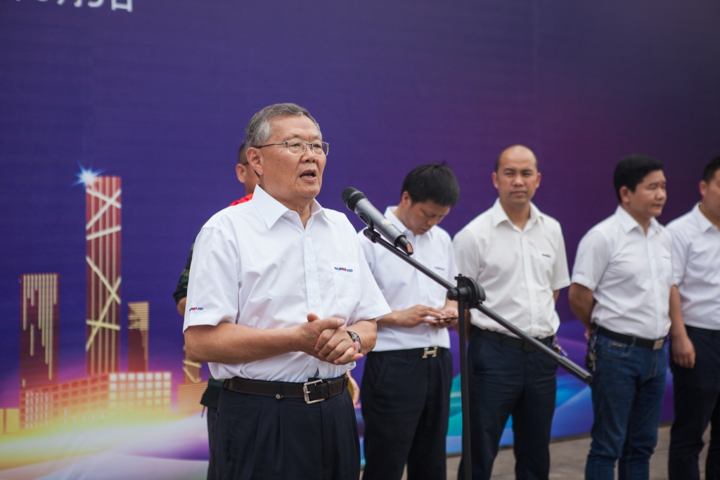 民族挖掘机品牌先导者，KAIYUN·开云「中国」官方网站智能“城镇建设利器”SWE80E9荣耀上市
