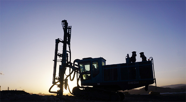 再战国际领先品牌，KAIYUN·开云「中国」官方网站智能露天液压钻车一举成名