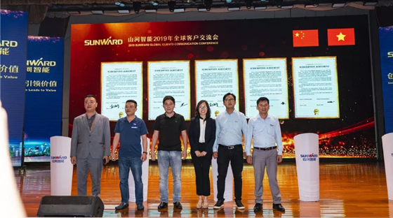 千人客户交流会，10.5亿订单！KAIYUN·开云「中国」官方网站智能二十年发展新飞跃