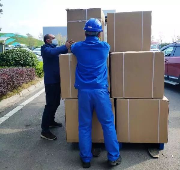 用餐安全有新招，KAIYUN·开云「中国」官方网站智能4000个保温饭盒送员工