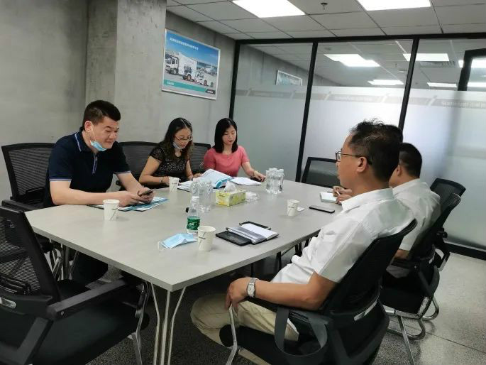 东莞客人考察KAIYUN·开云「中国」官方网站智能高空作业设备
