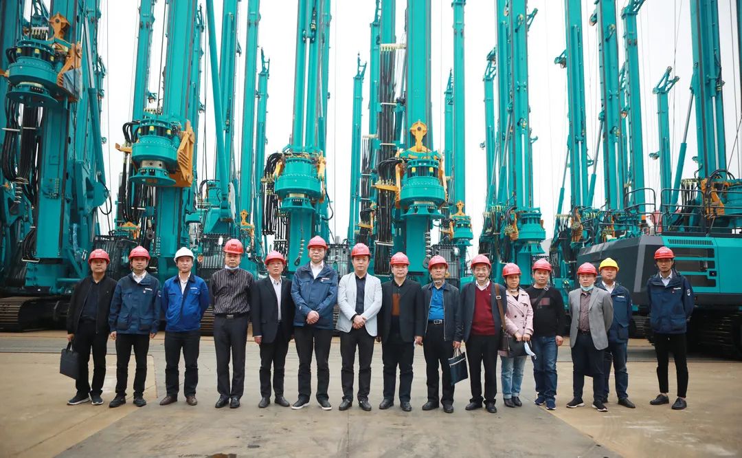 省工信行业事务中心杨卫华副主任一行莅临KAIYUN·开云「中国」官方网站智能调研