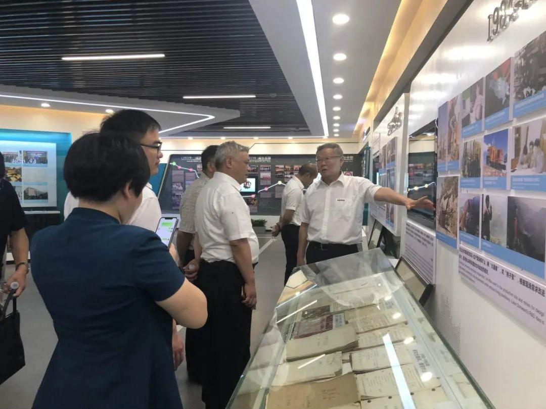湖南黄金集团董事长黄启富一行考察KAIYUN·开云「中国」官方网站智能