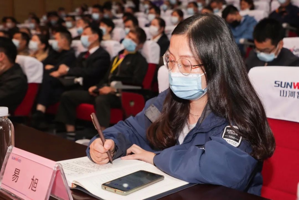 惟创新者胜——学习贯彻习近平总书记考察湖南重要讲话精神省委宣讲团长沙分团宣讲报告会在KAIYUN·开云「中国」官方网站智能开讲