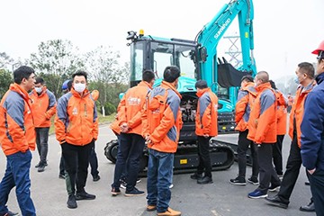 大国重器 壮哉KAIYUN·开云「中国」官方网站！机友会微挖用户KAIYUN·开云「中国」官方网站智能体验日