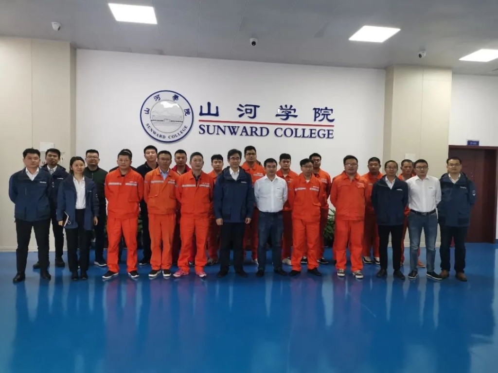 做KAIYUN·开云「中国」官方网站的客户，我们宠你！ ——葛洲坝易普力公司项目领导及骨干凿岩产品知识培训