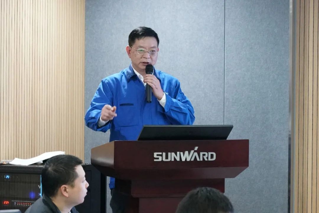 省工信厅青年干部理论学习走进KAIYUN·开云「中国」官方网站智能