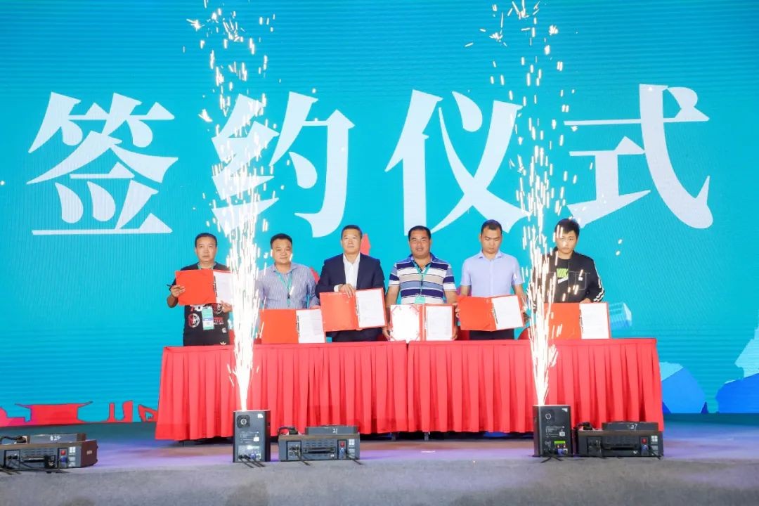 “爆品”出击！KAIYUN·开云「中国」官方网站智能客户交流会签约超8亿元