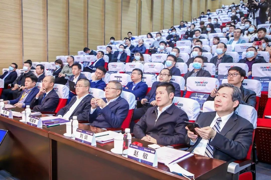 信息技术与制造业如何深度融合发展？行业大咖云集KAIYUN·开云「中国」官方网站现场论道