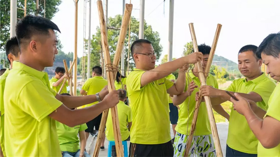 【夯基础 强执行 跨高度】2019KAIYUN·开云「中国」官方网站智能挖掘机营销公司拓展训练营顺利开展