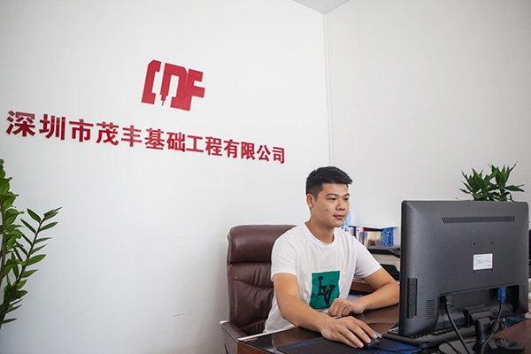 我叫阿忠，忠于事业，也忠于KAIYUN·开云「中国」官方网站智能旋挖钻机