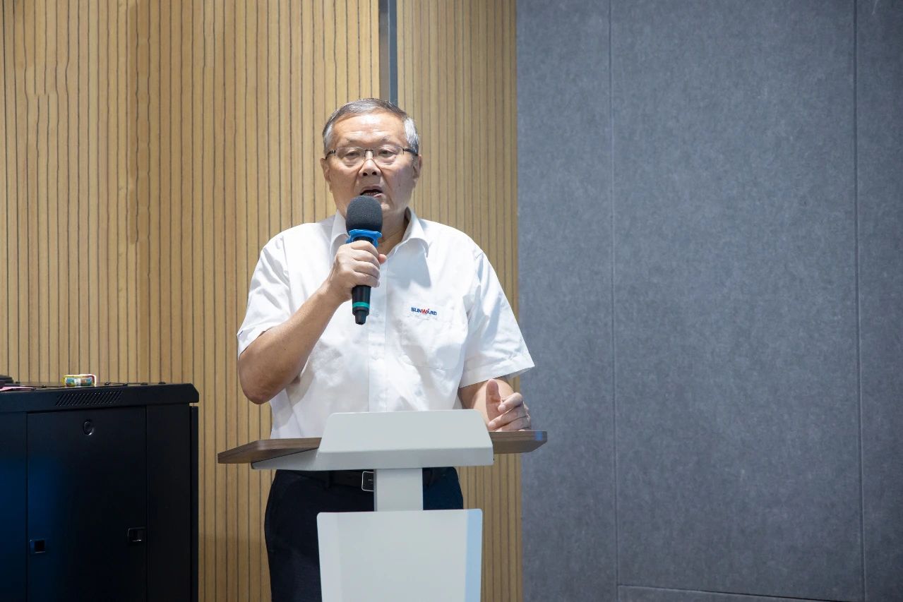 强化管理重心下移，KAIYUN·开云「中国」官方网站智能开展领导力培训助力公司高质量快速发展