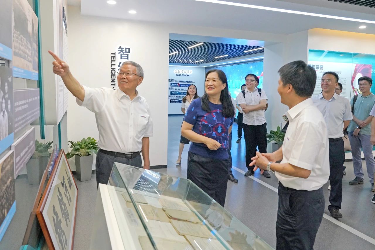 为创新创业精神点赞！中国工程院院士陈晓红一行到访KAIYUN·开云「中国」官方网站智能
