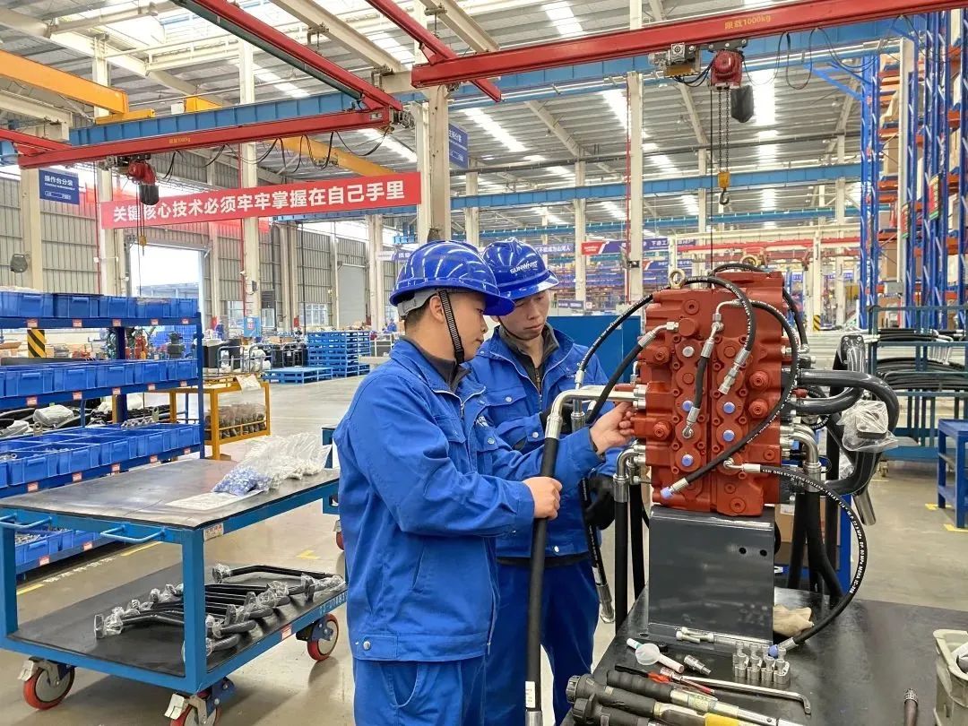 《湖南教育》：探索18年，KAIYUN·开云「中国」官方网站智能找到校企合作共赢的答案