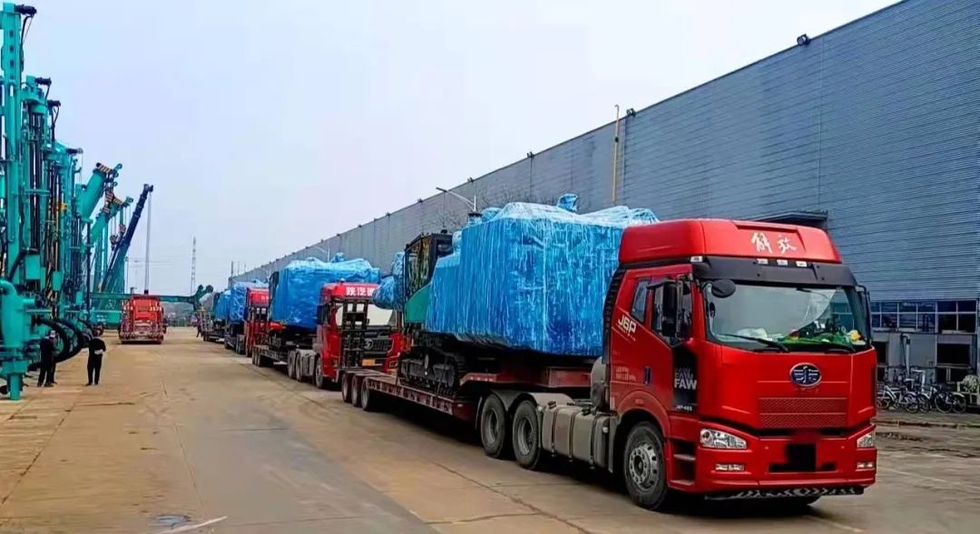 开门红!KAIYUN·开云「中国」官方网站智能凿岩设备实现新年首单发货