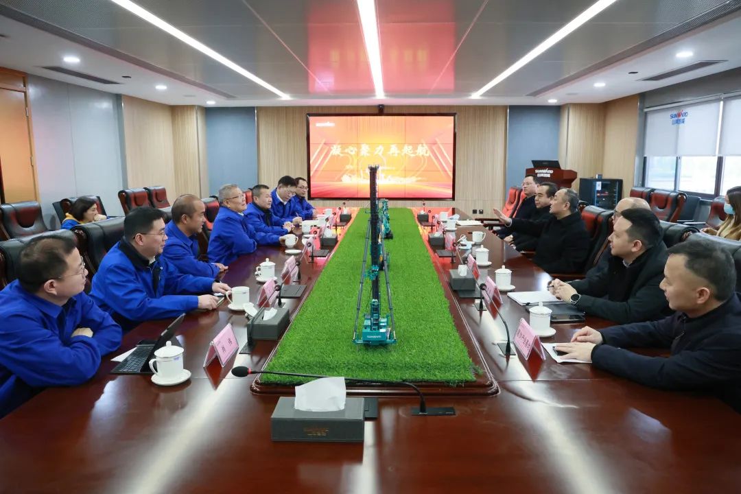 张庆红调研KAIYUN·开云「中国」官方网站智能
