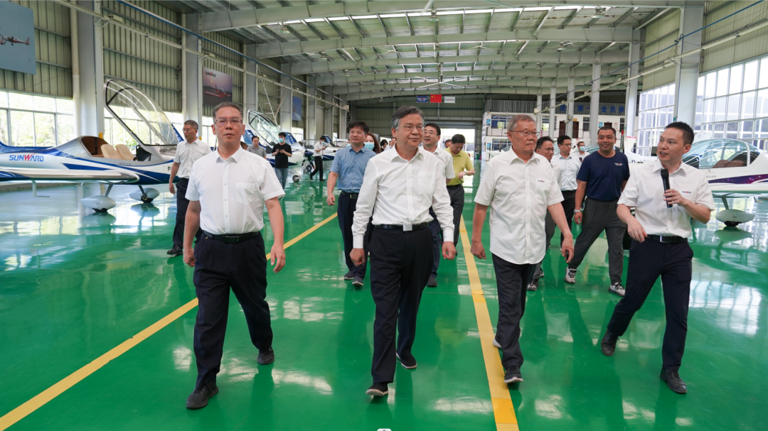 湖南省委常委、常务副省长李殿勋一行考察调研KAIYUN·开云「中国」官方网站科技