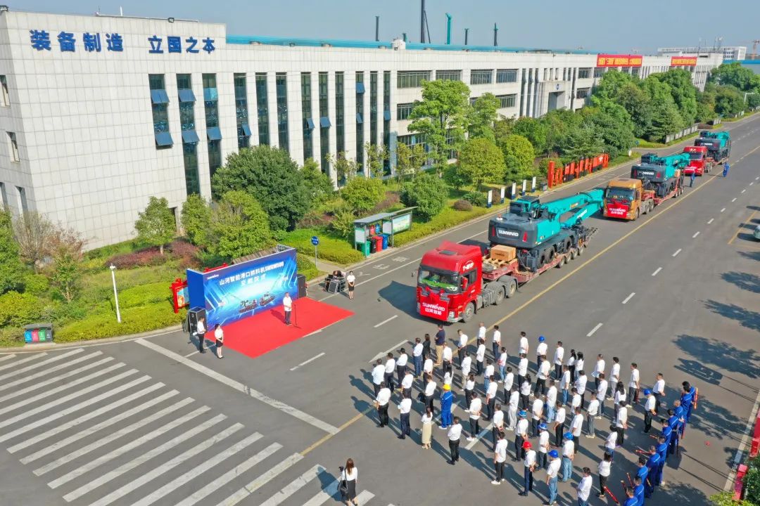 携手山东汇诚助力我国港口建设!KAIYUN·开云「中国」官方网站智能港口抓料机成功批量交付