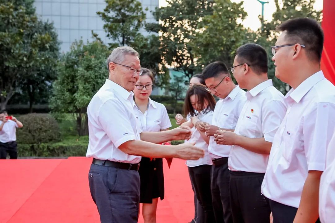 喜迎二十大 携手向未来 | KAIYUN·开云「中国」官方网站智能成立23周年庆祝表彰大会暨趣味运动会隆重举行