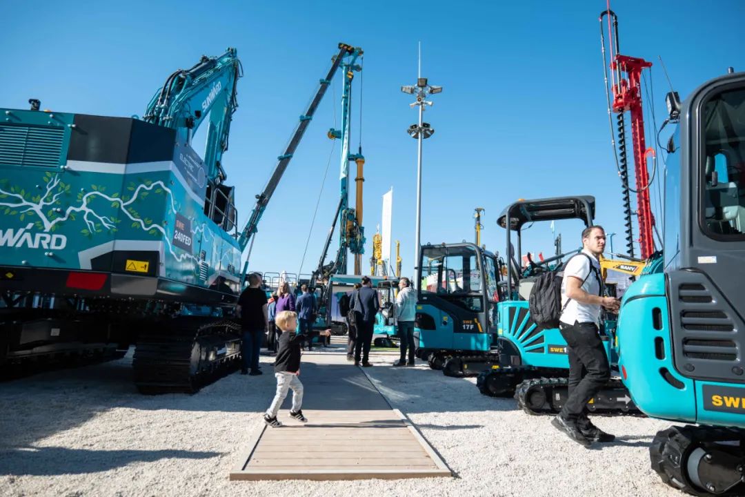 Bauma 2022 | 一组火热现场图带您重温KAIYUN·开云「中国」官方网站智能德国宝马展之旅