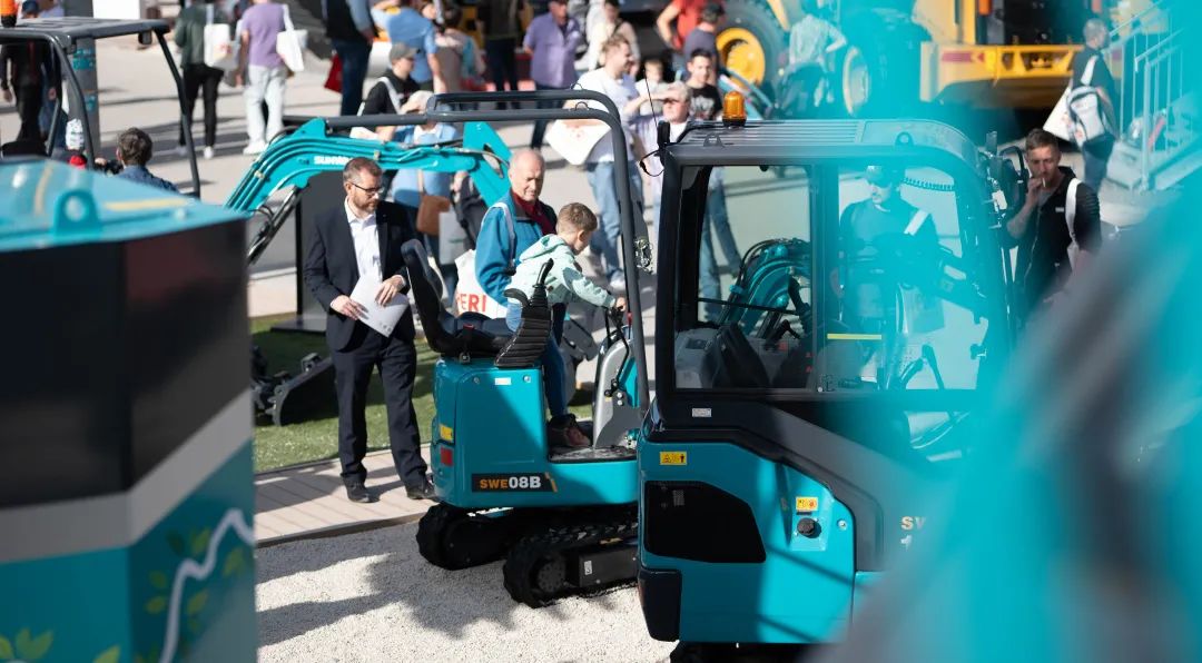 Bauma 2022 | 一组火热现场图带您重温KAIYUN·开云「中国」官方网站智能德国宝马展之旅