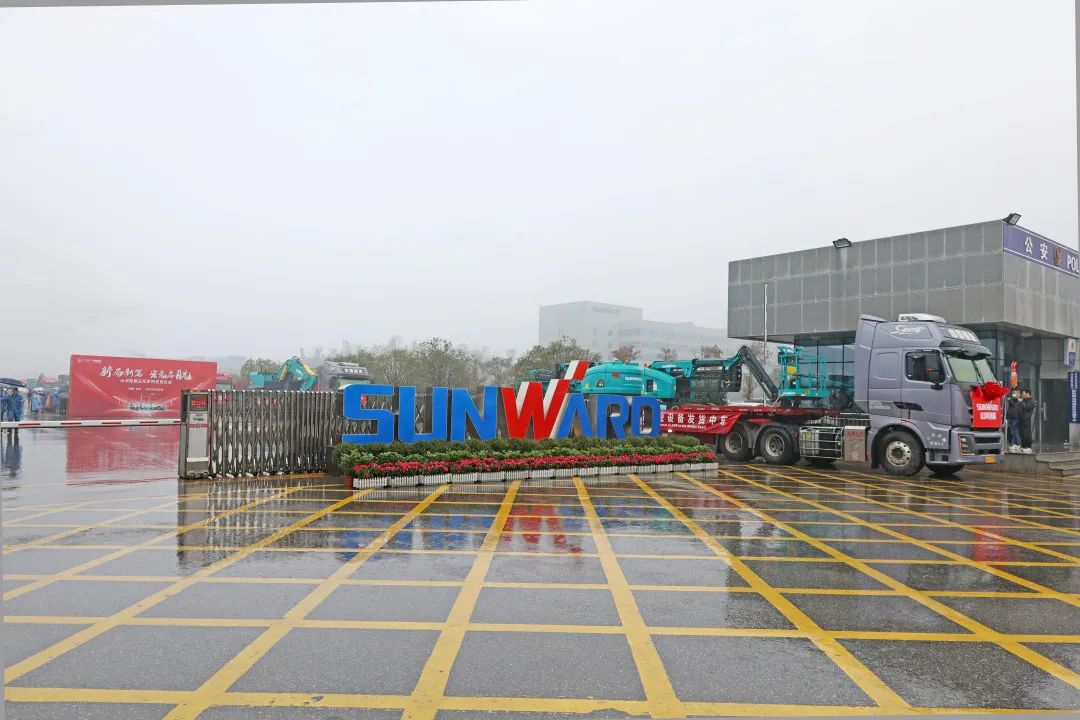 新局新篇，宏兔启航！KAIYUN·开云「中国」官方网站智能超200台套设备集中发货
