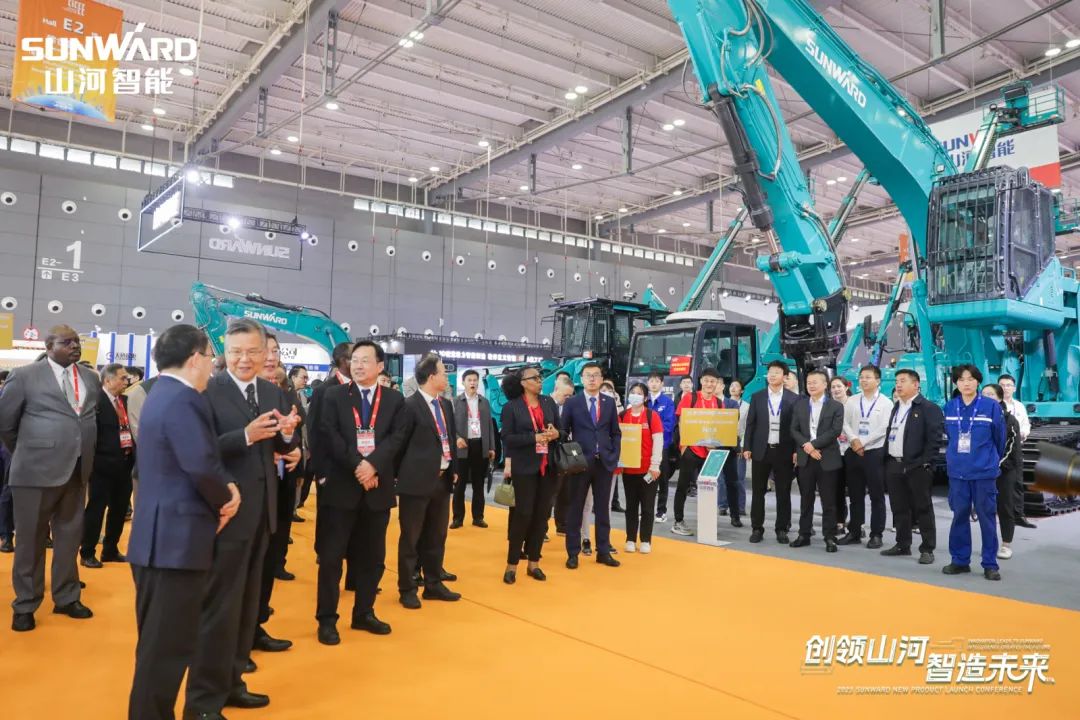2023 CICEE | KAIYUN·开云「中国」官方网站智能亮相2023长沙国际工程机械展!智能化、电动化产品站C位