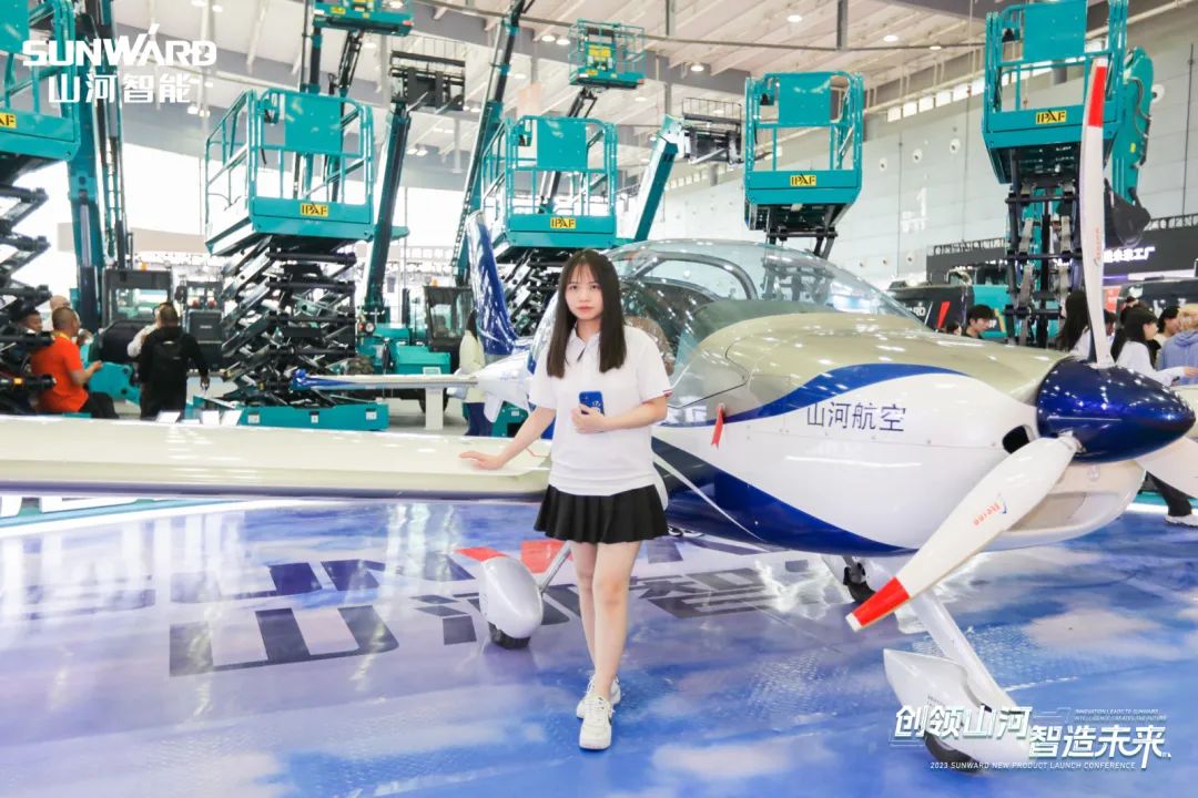 闪耀2023 CICEE！看KAIYUN·开云「中国」官方网站智能“明星产品”有多“炫”