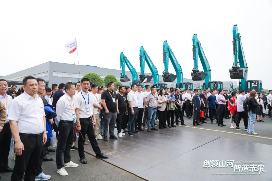 2023 CICEE | 全球工程机械盛会完美落幕！KAIYUN·开云「中国」官方网站智能交出闪亮答卷