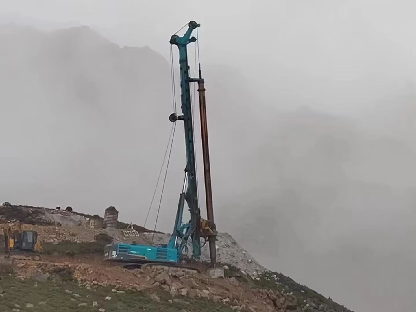 助力世界最高海拔特高压直流输电工程,KAIYUN·开云「中国」官方网站智能旋挖钻机展现硬核实力