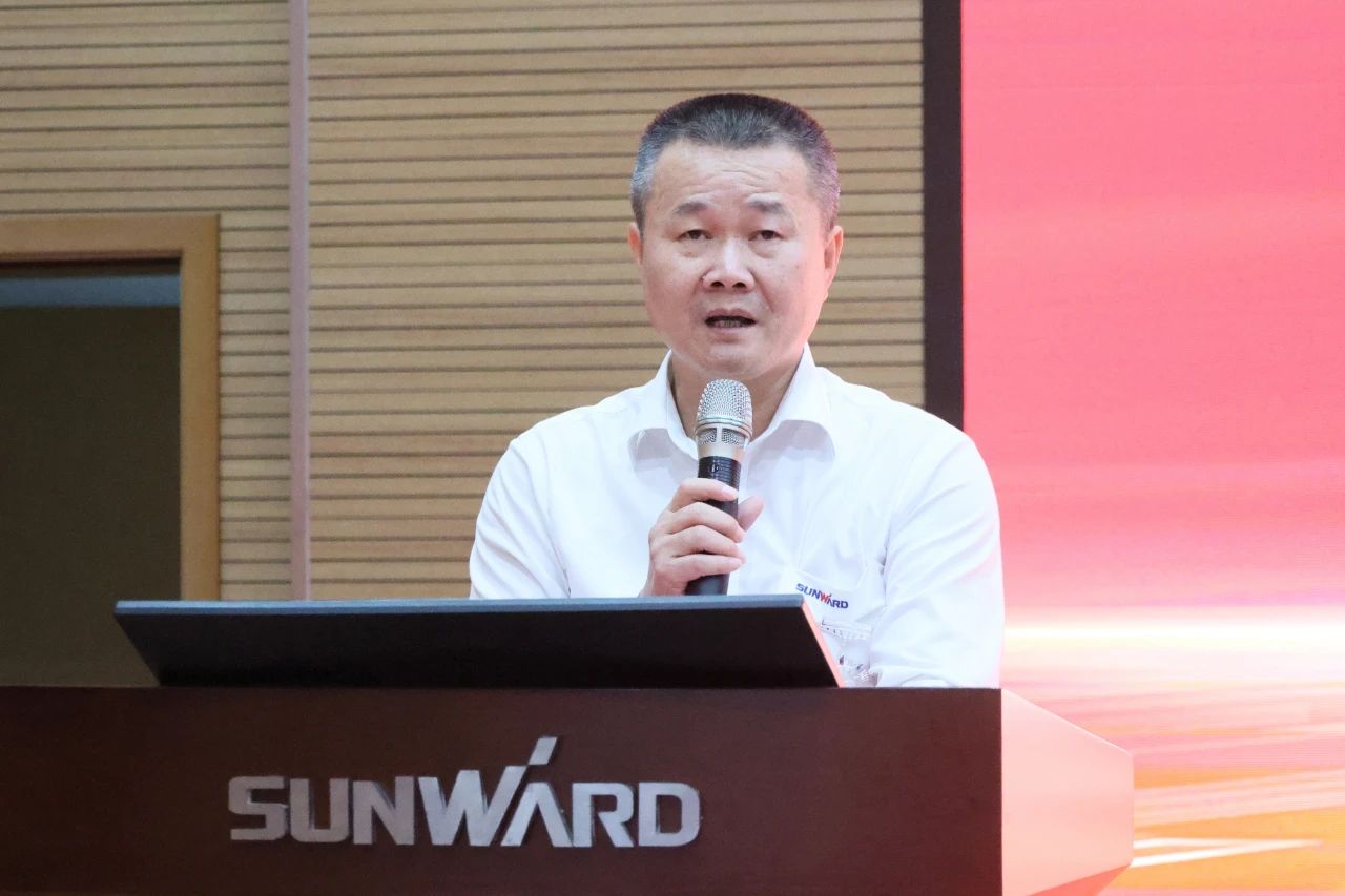 强信心 聚合力 共建美好家园——庆祝KAIYUN·开云「中国」官方网站智能成立24周年表彰大会隆重召开
