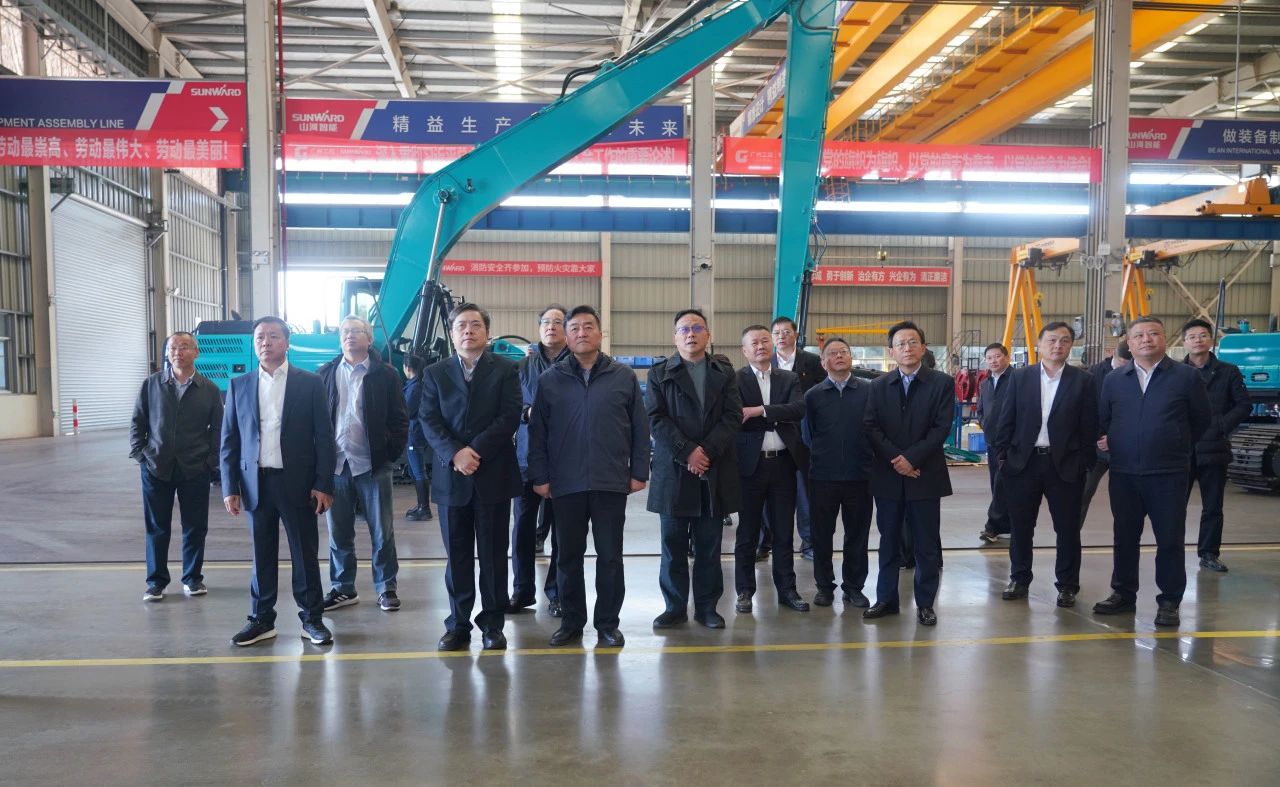 聚焦装备再制造！上海市政协副主席、党组副书记肖贵玉带队调研KAIYUN·开云「中国」官方网站智能