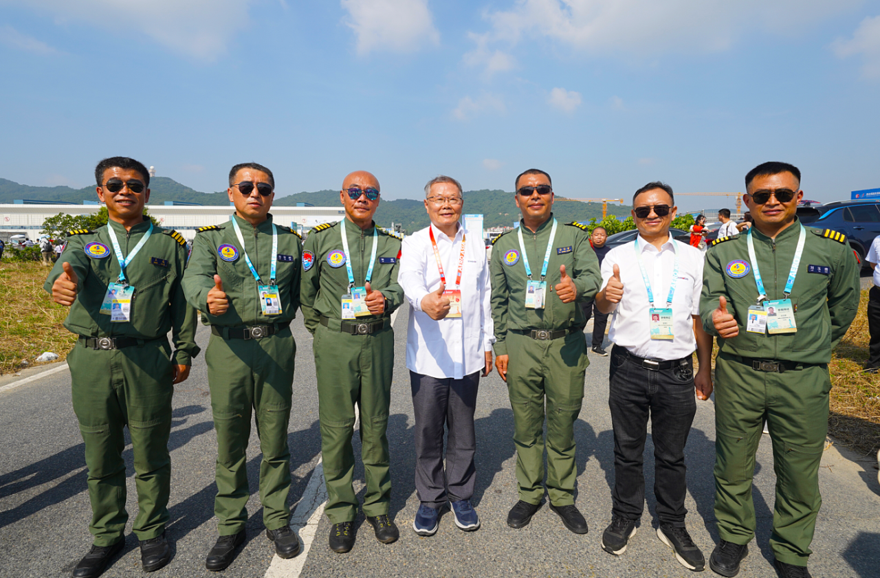 央媒聚焦！一起见证首届亚洲通用航空展上的KAIYUN·开云「中国」官方网站风采