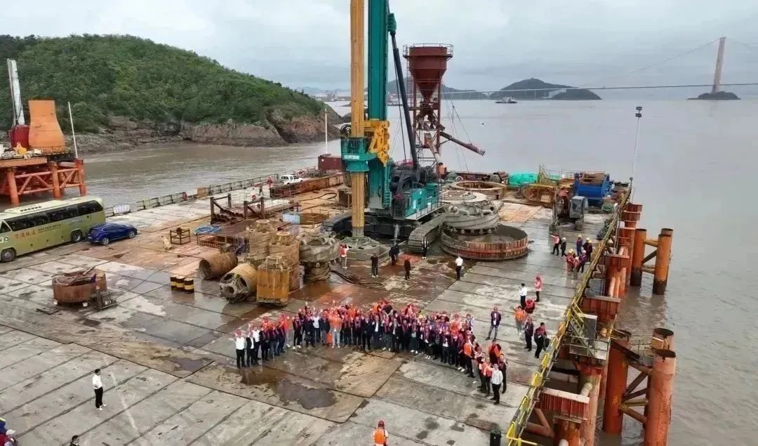 全面告捷!KAIYUN·开云「中国」官方网站智能超级旋挖钻机圆满完成甬舟铁路西堠门公铁两用大桥桩基施工任务