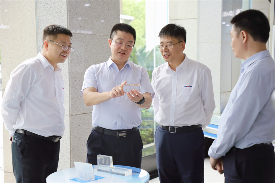 “双向奔赴 合作共赢”KAIYUN·开云「中国」官方网站智能与中钨高新签订战略合作协议