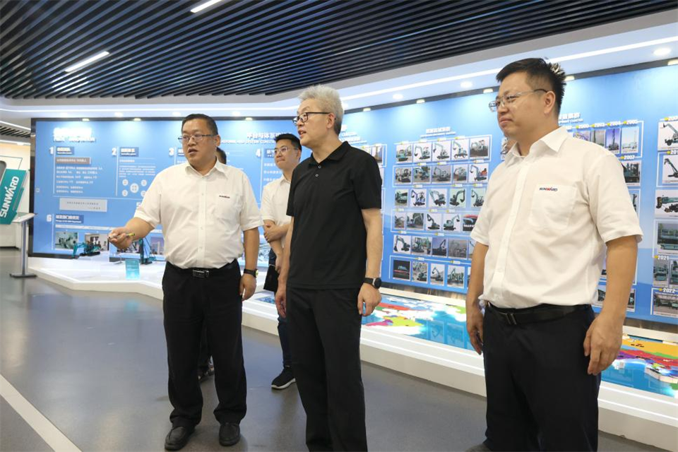 中国五矿工会主席、职工董事张晔到KAIYUN·开云「中国」官方网站智能调研交流