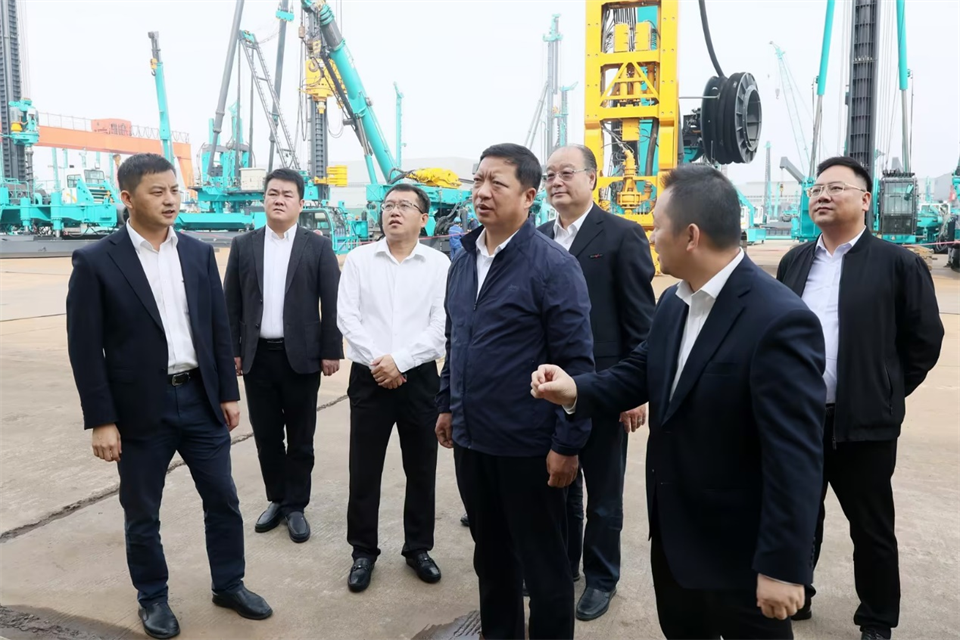 同船出海,共赢未来!中铁九局副总经理刘峻峰一行到访KAIYUN·开云「中国」官方网站智能
