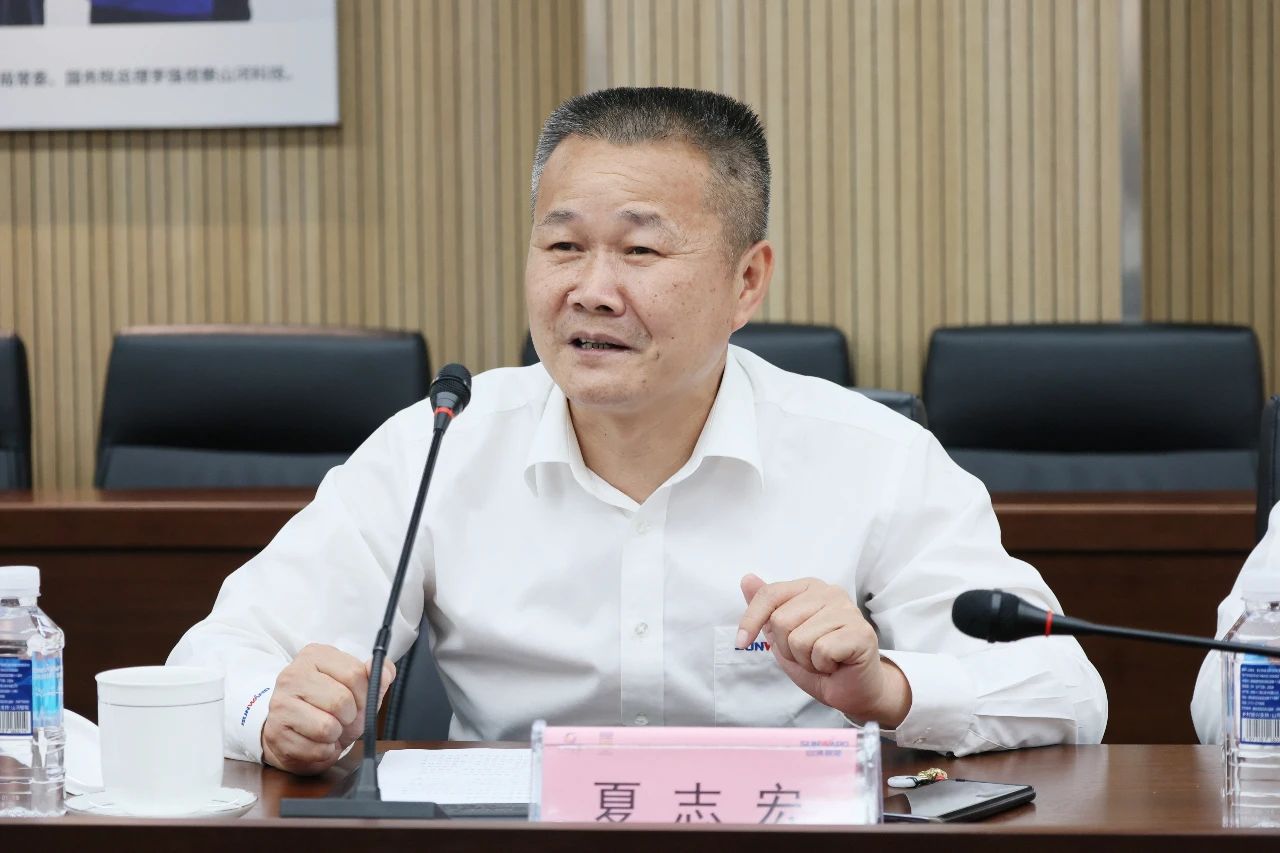 天能控股集团党委书记、董事长张天任率队到访KAIYUN·开云「中国」官方网站智能