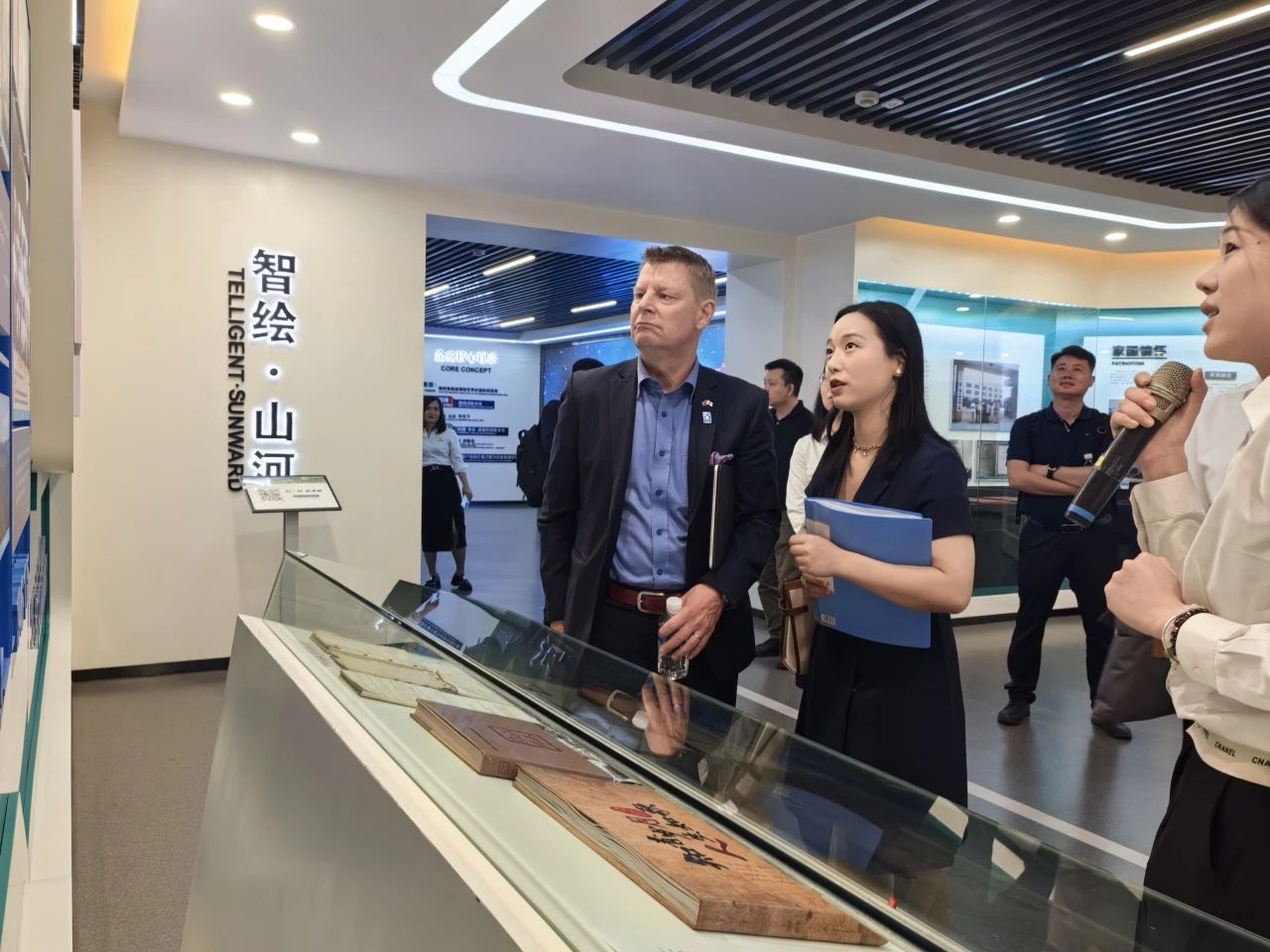 芬兰驻华大使馆商务参赞到访KAIYUN·开云「中国」官方网站智能