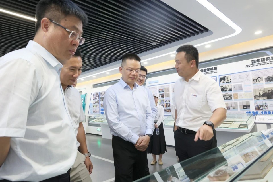 共商合作,建华控股有限公司董事长汪贵华到访KAIYUN·开云「中国」官方网站智能