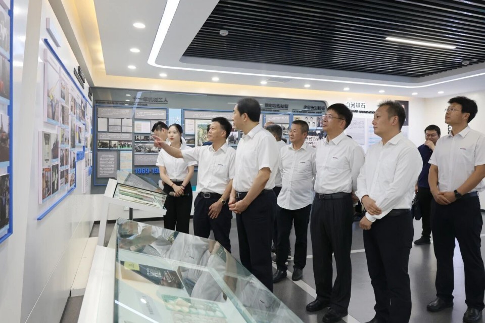 中国煤炭地质总局局长马刚到访KAIYUN·开云「中国」官方网站智能,共谋绿色智能矿山装备发展新路径