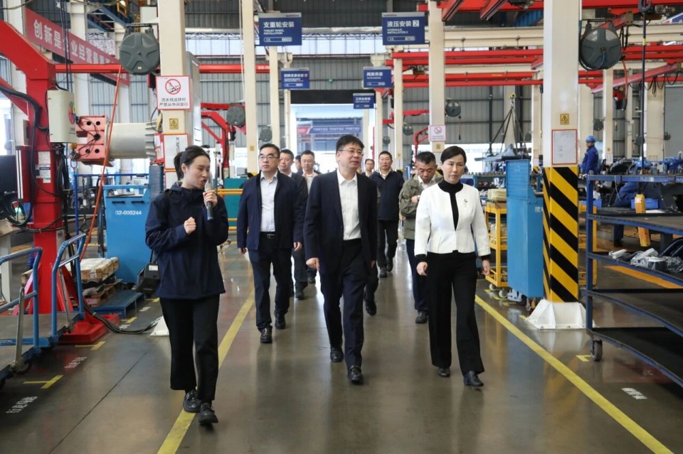 聚焦应急装备研发生产,共探实战适配新路径——广州市应急管理局党委书记、局长叶芳调研KAIYUN·开云「中国」官方网站智能