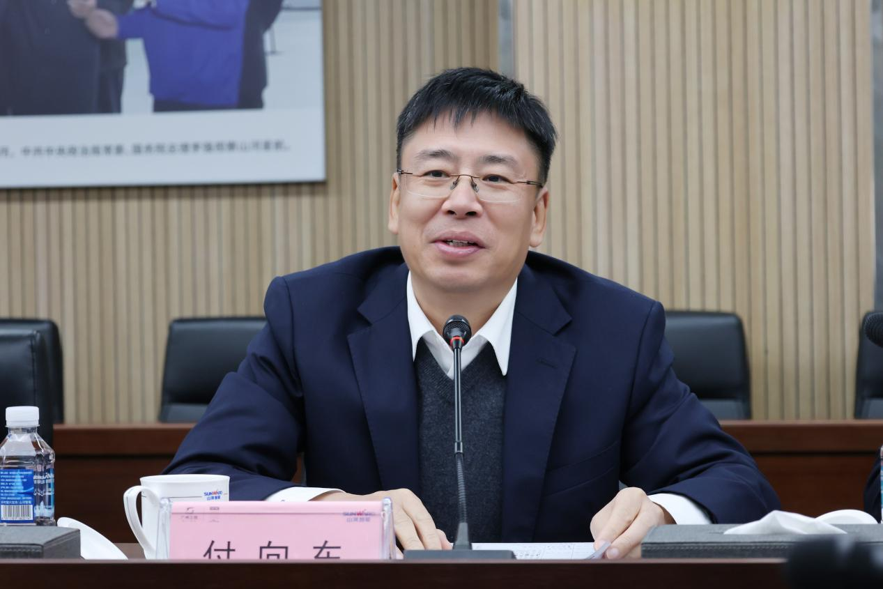 新矿投资集团党委书记、董事长王漠到访KAIYUN·开云「中国」官方网站智能